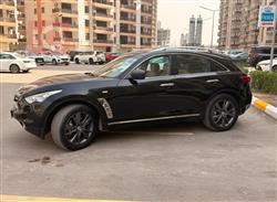 إنفينيتي QX70